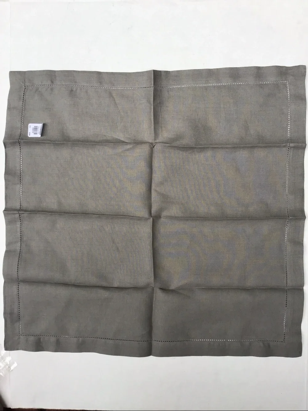 Pottery Barn 100% Linen Napkins (4)